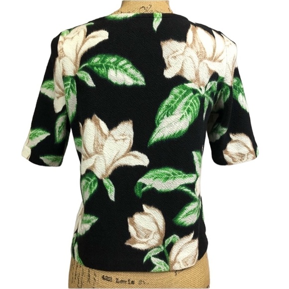 ANTHROPOLOGIE-POSTMARK-FLORAL Side Zip Crop Blouse - Picture 4 of 9